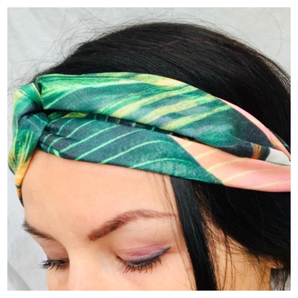 New Hair Band Accessory - Picture 2 of 7